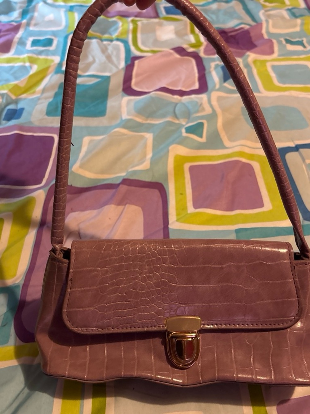 Croc-Embossed Mauve Shoulder Bag with Gold-Tone Clasp